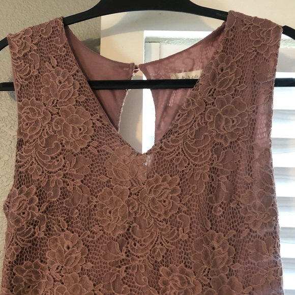 Mauve Lace Dress - Picture 3 of 6